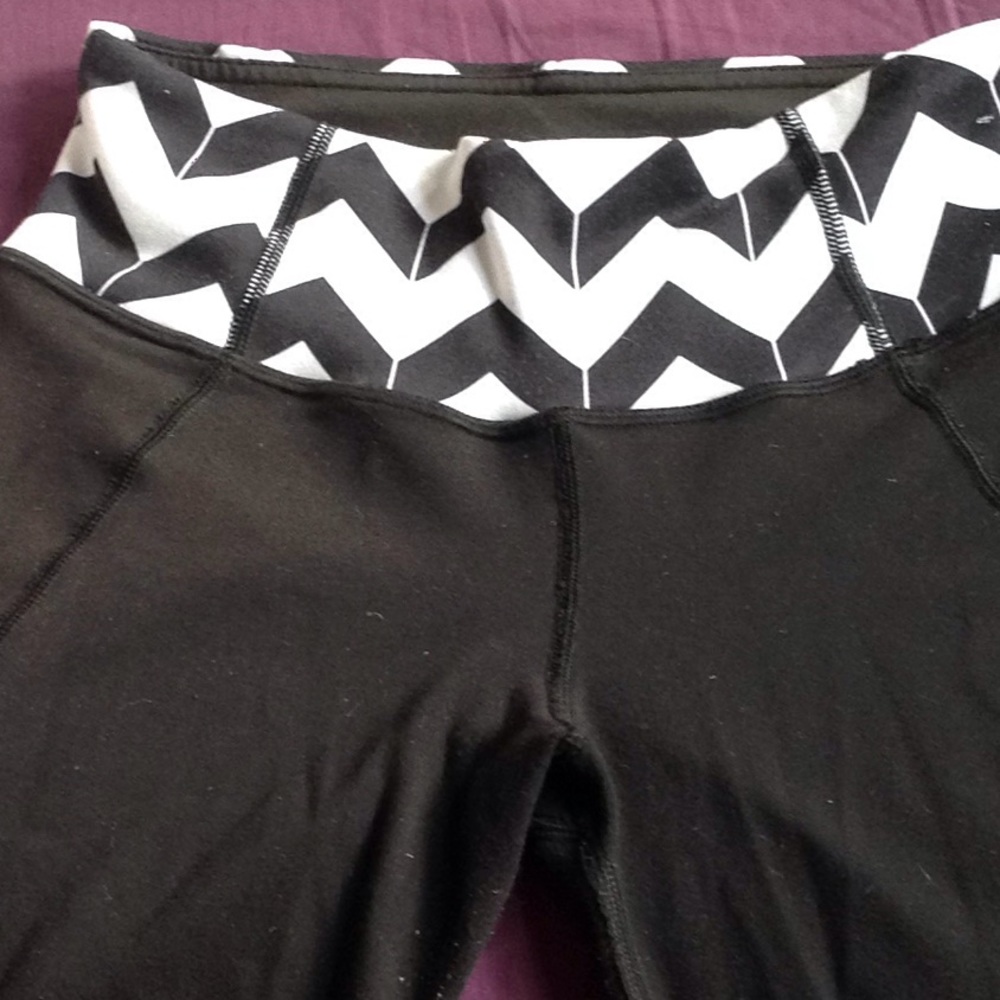 Lululemon crops
